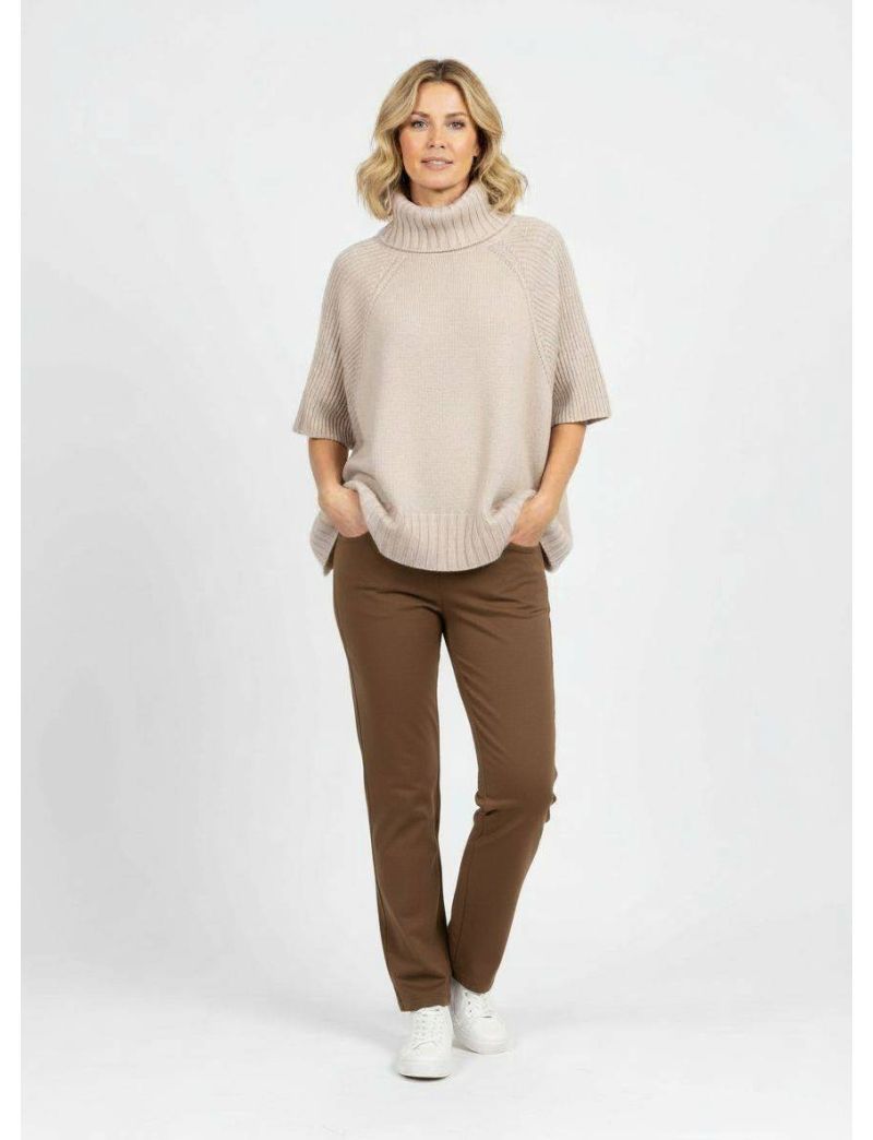 WOMEN&rsquo;S TROUSERS