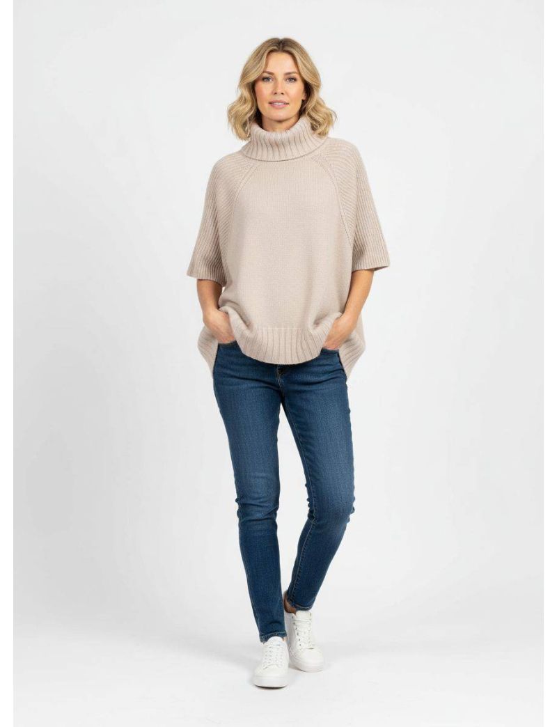 WOMEN&rsquo;S PURE WOOL PONCHO