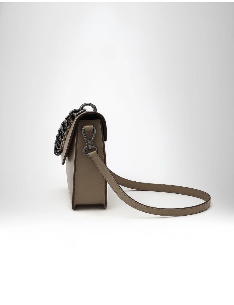 LEATHER SHOULDER BAG